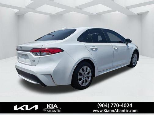 Super White 2020 Toyota Corolla LE