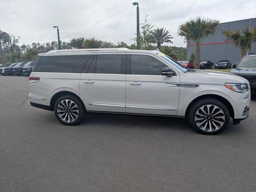 2024 Lincoln Navigator L Reserve