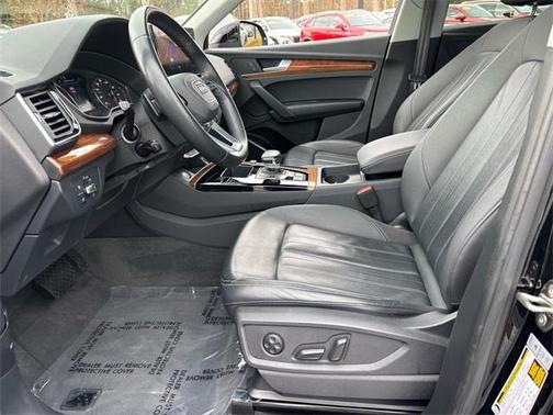 2023 Audi Q5 40 Premium