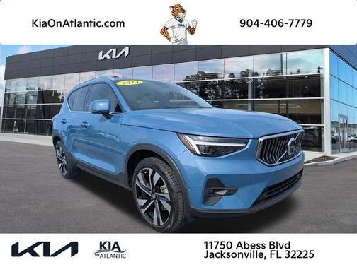 Blue Metallic 2024 Volvo XC40 B5 Ultimate Bright Theme