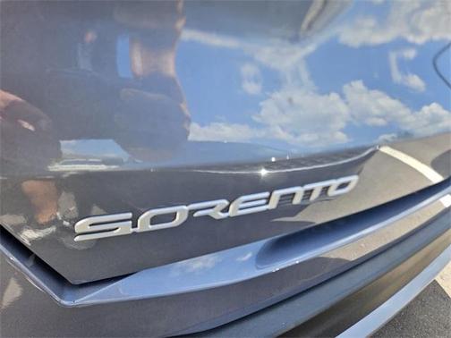 2025 Kia Sorento LX