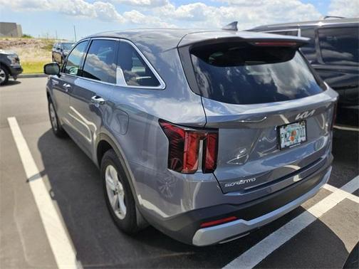 2025 Kia Sorento LX