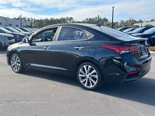 2020 Hyundai Accent SE