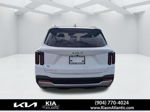 Glacial White Pearl 2026 Kia Sorento S