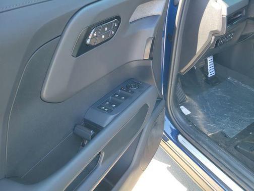 Midnight Black 2027 Kia Telluride SX