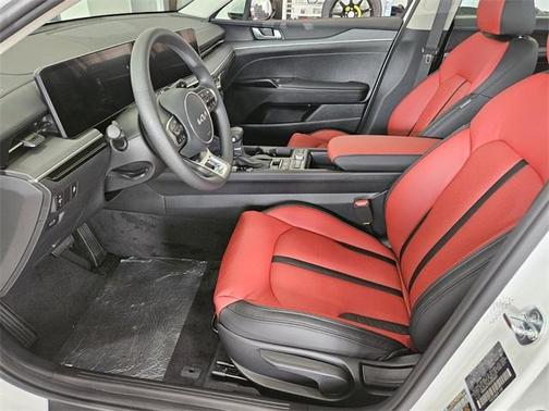 2025 Kia K5 LXS