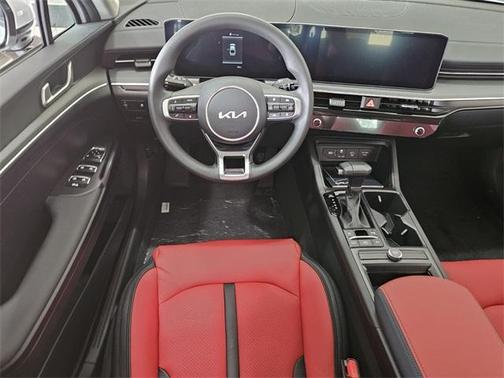 2025 Kia K5 LXS