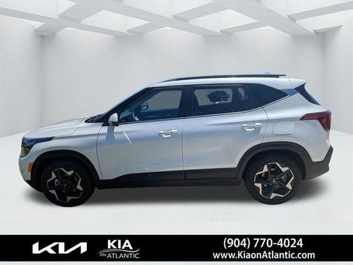 Snow White Pearl 2024 Kia Seltos EX