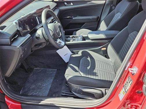 2025 Kia K5 LXS