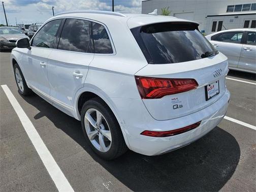 2020 Audi Q5 40 Premium Plus