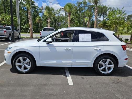 2020 Audi Q5 40 Premium Plus