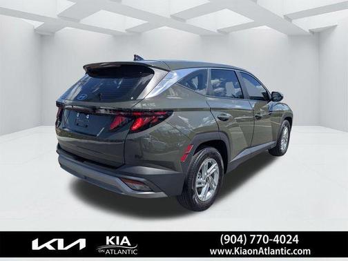 2025 Hyundai TUCSON SE