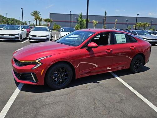 2025 Kia K5 LXS