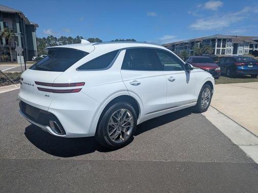 White 2025 Genesis GV70 2.5T