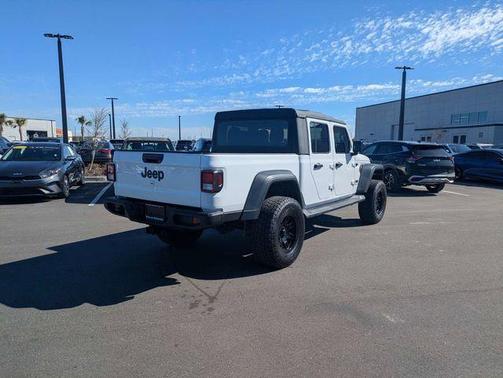 2021 Jeep Gladiator Sport