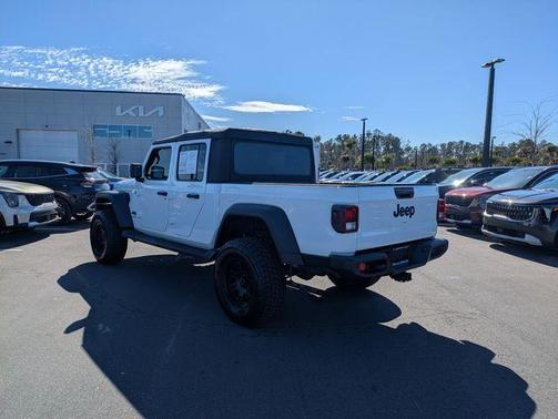 2021 Jeep Gladiator Sport