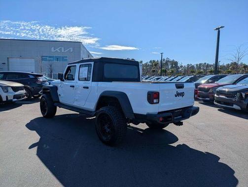 2021 Jeep Gladiator Sport