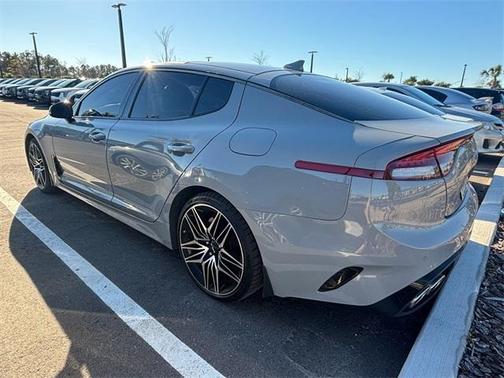 2022 Kia Stinger GT1