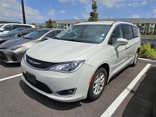 2020 Chrysler Pacifica Touring-L