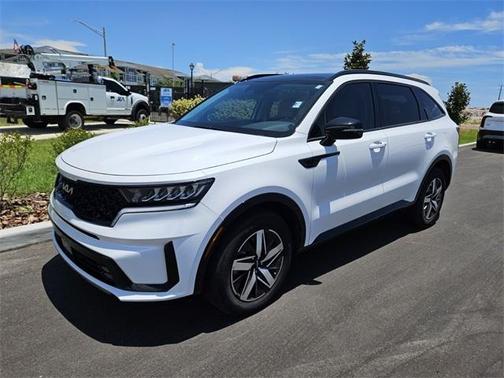 2023 Kia Sorento EX
