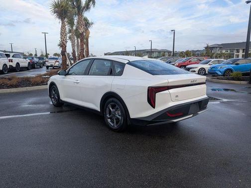 2025 Kia K4 