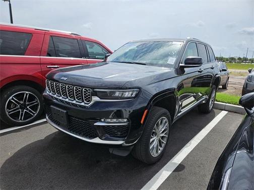 2022 Jeep Grand Cherokee Summit