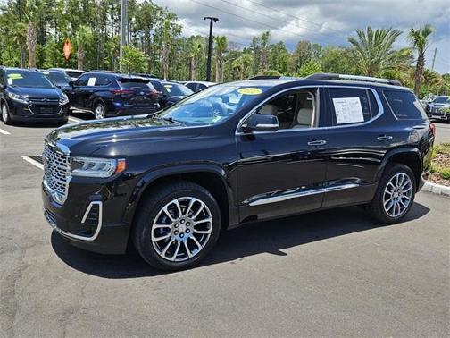 2022 GMC Acadia Denali