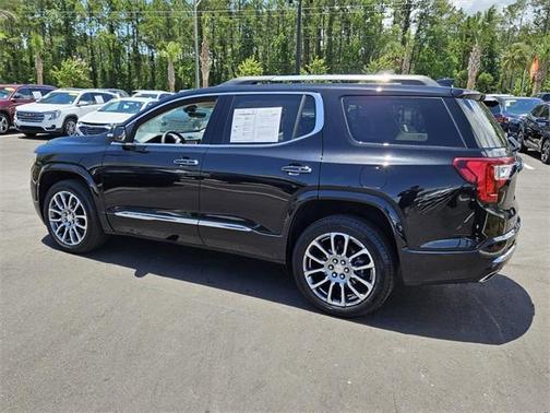 2022 GMC Acadia Denali