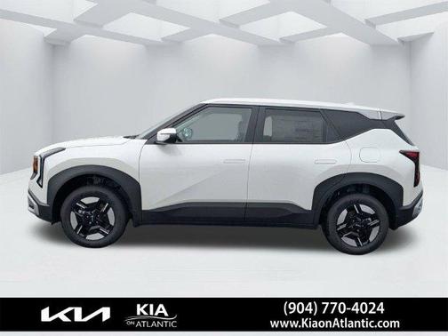 Snow White Pearl 2027 Kia Seltos LX