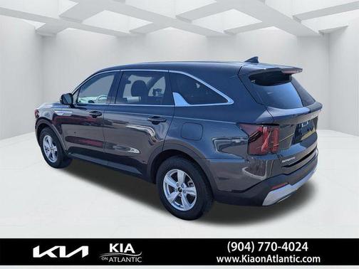 2025 Kia Sorento LX