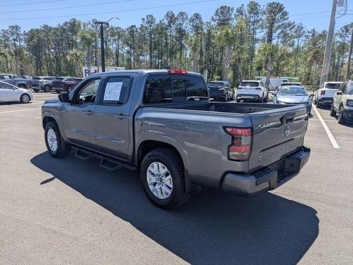 Gun Metallic 2022 Nissan Frontier SV