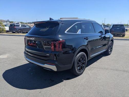 2024 Kia Sorento S