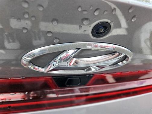 2023 Hyundai ELANTRA HEV Limited