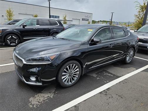 2017 Kia Cadenza Premium
