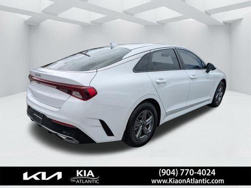Glacial White Pearl 2024 Kia K5 LXS
