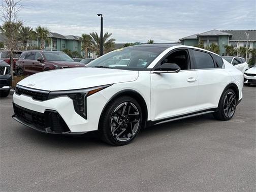 2025 Kia K4 GT-Line