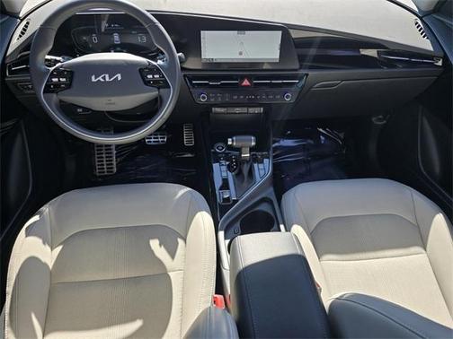 2023 Kia Niro EX Touring