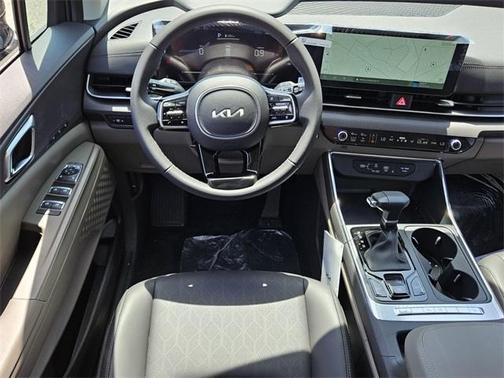 2025 Kia Carnival EX