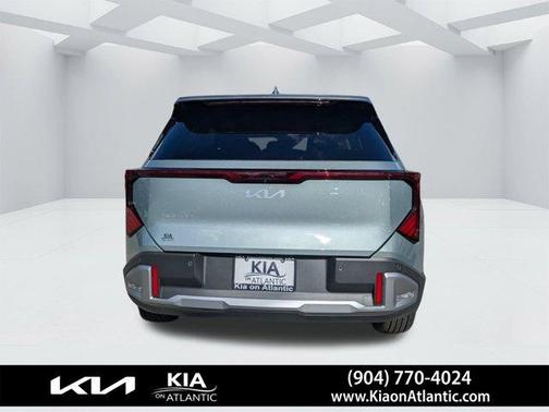 Iceberg Green 2027 Kia Seltos S
