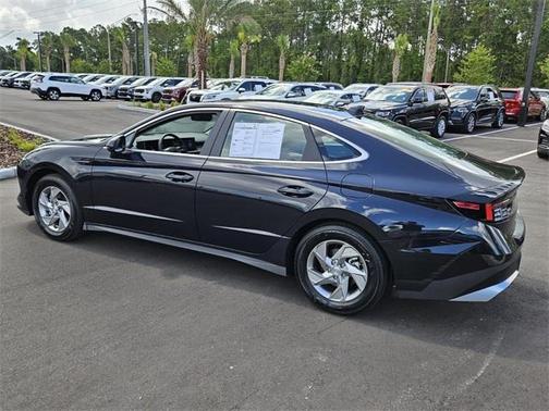 2025 Hyundai SONATA SE