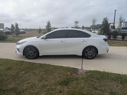 Snow White Pearl 2023 Kia Forte GT-Line