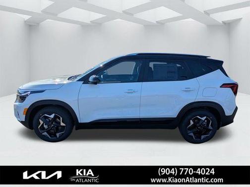 Clear White / Black Roof 2026 Kia Seltos S