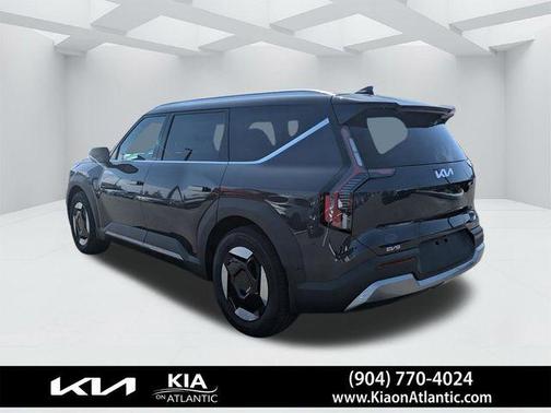 Metal 2026 Kia EV9 Wind