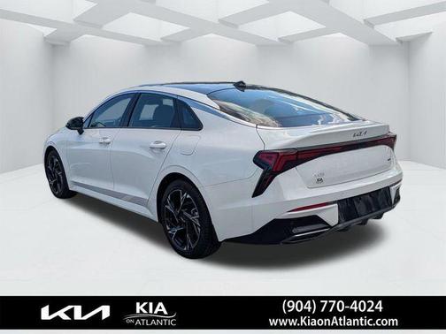 Snow White Pearl 2025 Kia K5 GT-Line