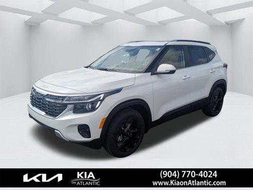 Snow White Pearl 2026 Kia Seltos EX