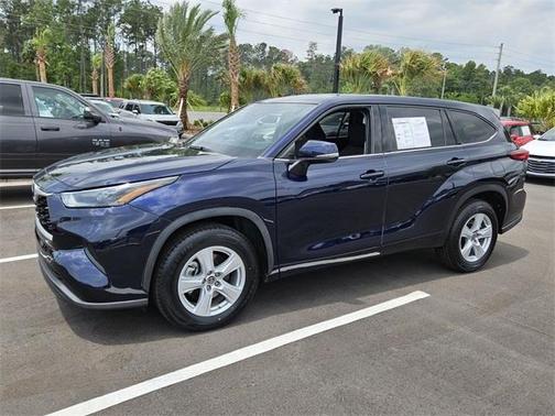 2022 Toyota Highlander L