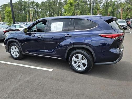 2022 Toyota Highlander L