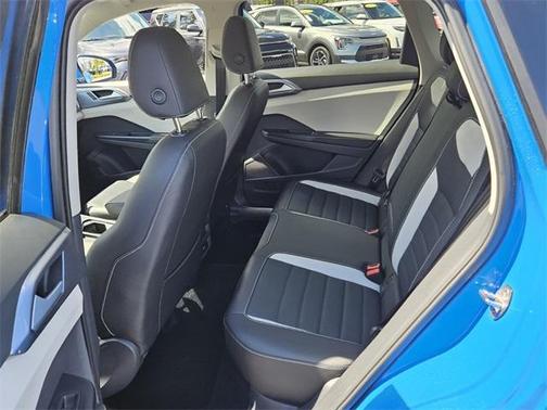 2025 Volkswagen Taos 1.5T SEL