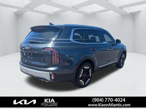 Gravity Gray 2024 Kia Telluride EX