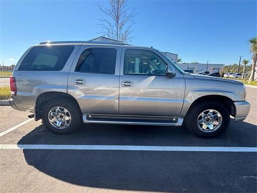 2003 Cadillac Escalade 
